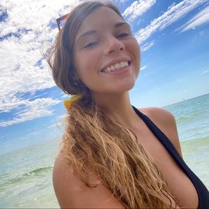 Meet your Posher, Brittany